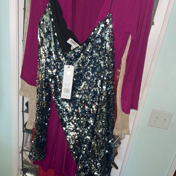 One Shoulder Sequin Dress - Picture 7 of 7